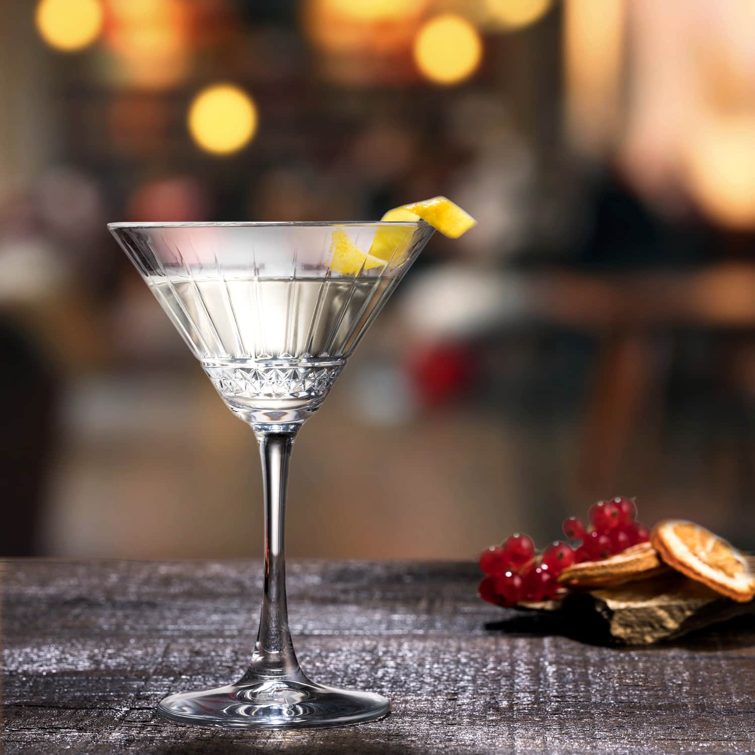 Pasabahce Elysia Martiniglas 22 Cl Gouden Rand - 4 Stuks - Glazen.nl